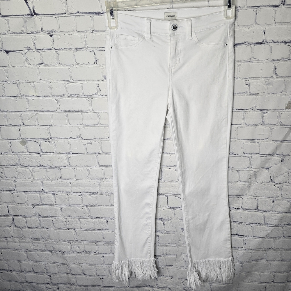 Sneak Peek White Mid Rise Fringe Jeans Size 5
